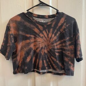 Hollister Black and Orange Tie-Dye Crop Top